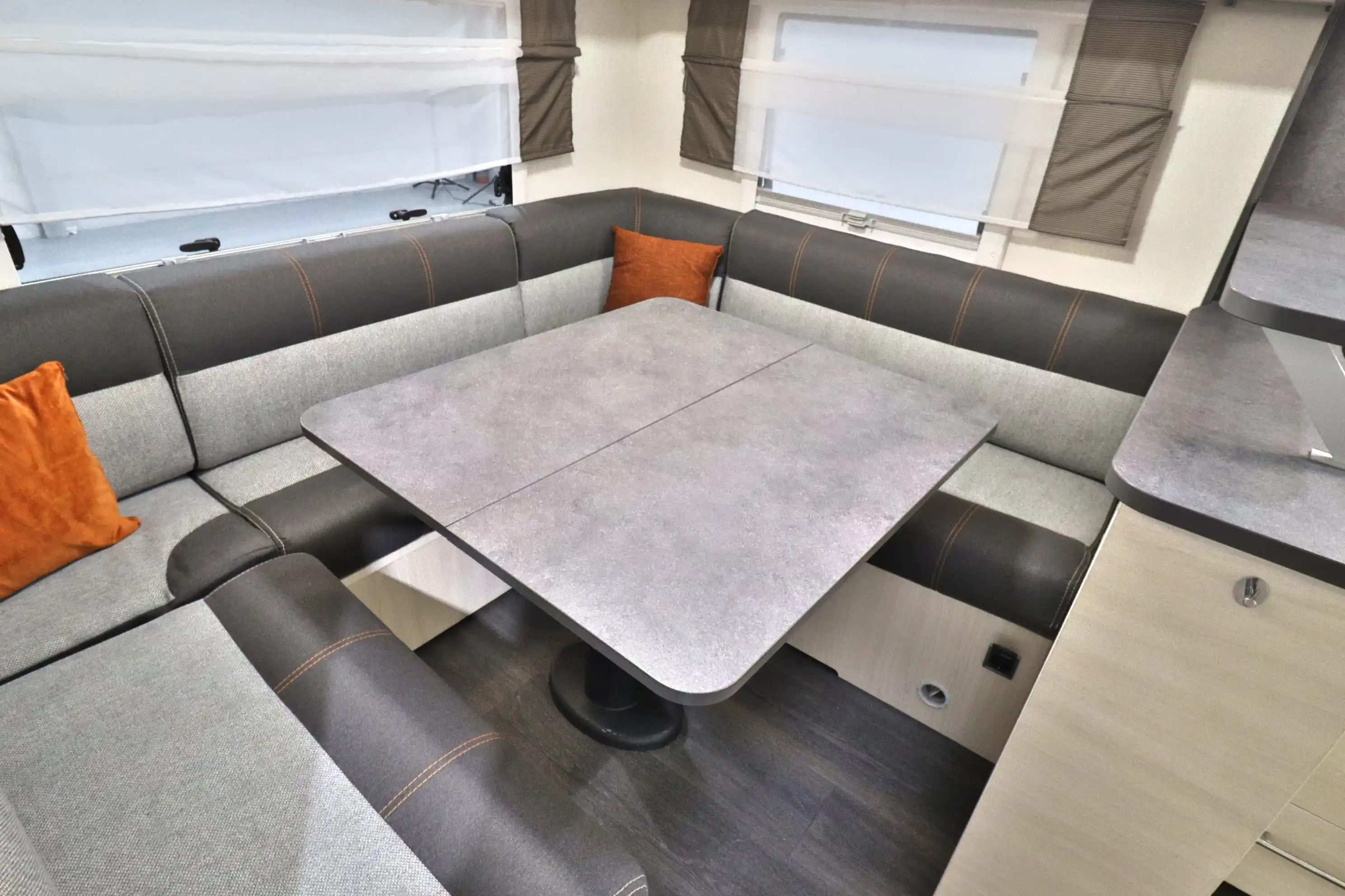 CARAVELAIR Artica 520